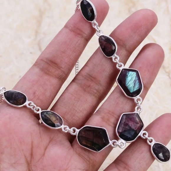 Labradorite silver necklace - Picture 3 of 6